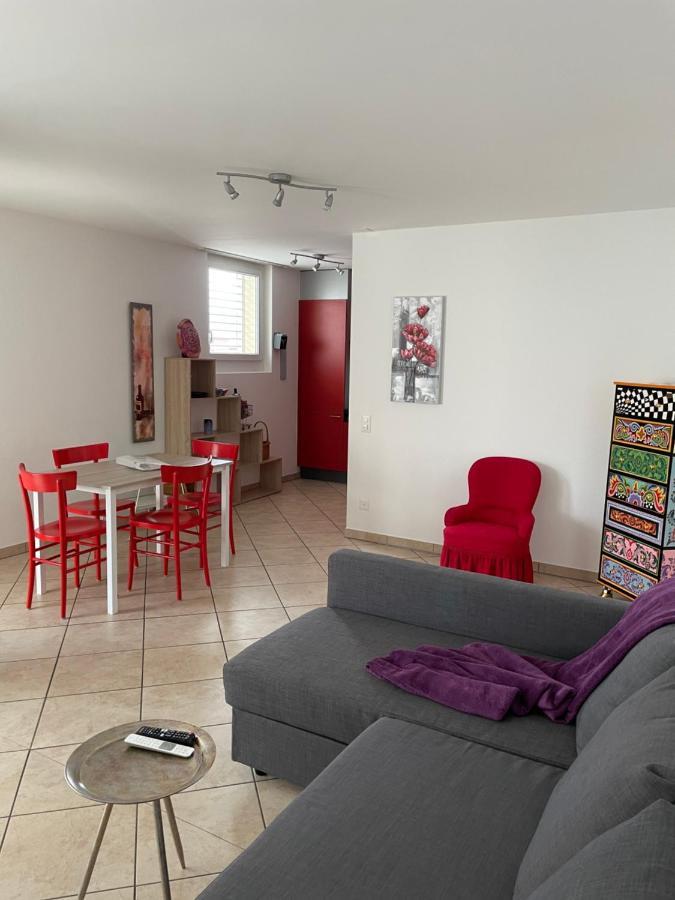 2,5 Con Piscina Nel Cuore Di 463 Apartamento Locarno
